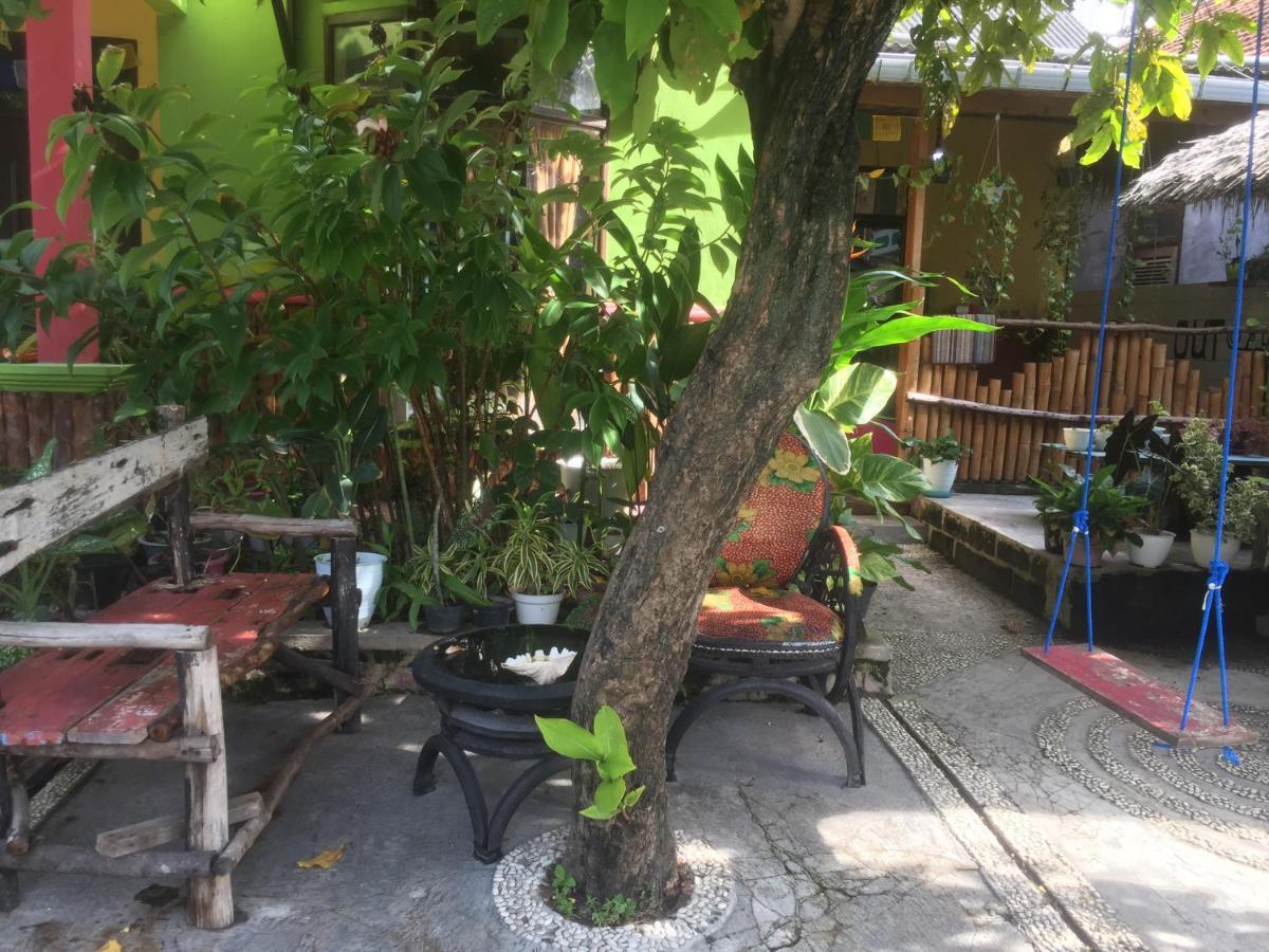 Owl Hostel Ilhas Karimunjava Exterior foto