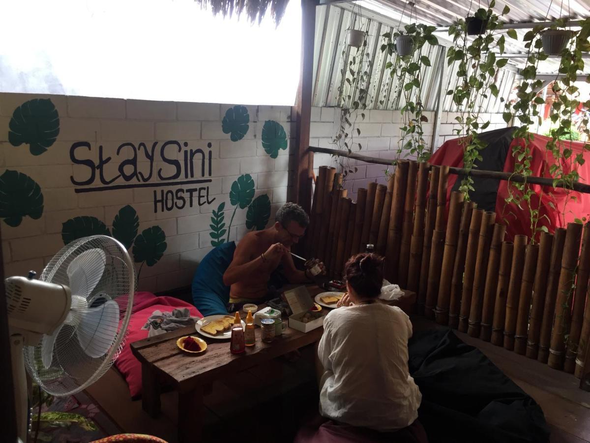 Owl Hostel Ilhas Karimunjava Exterior foto